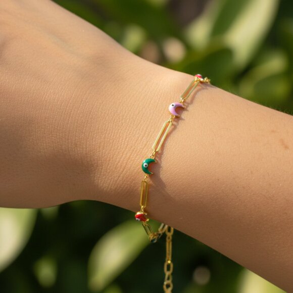 ✔Accept offer Jewelry - "Trendy Handmade Bracelet – A Stylish Gift for Women & Girls, MAR091239